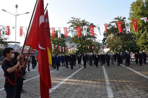 Büyük Önder Gazi Mustafa Kemal ATATÜRK'ün ebediyete intikalinin 82. yıl dönümünde ilçemizde anma programı düzenlendi.